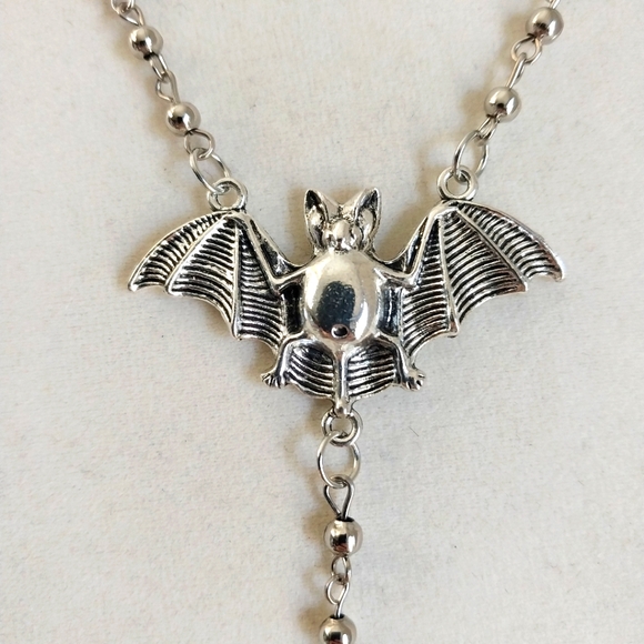 Handmade goth vampire rosary style silver necklace - Picture 2 of 6